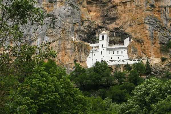 2022/08/images/tour_1083/ostrog-2.jpg
