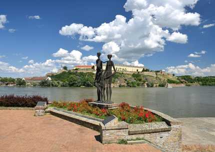 Privatna tura za 2+ osobe – Novi Sad, Karlovci i Fruška gora